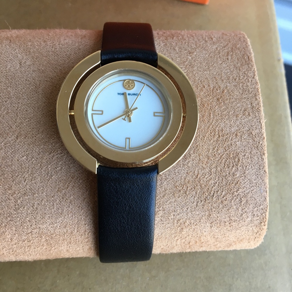 Tory Burch Leather Grier Watch Flip